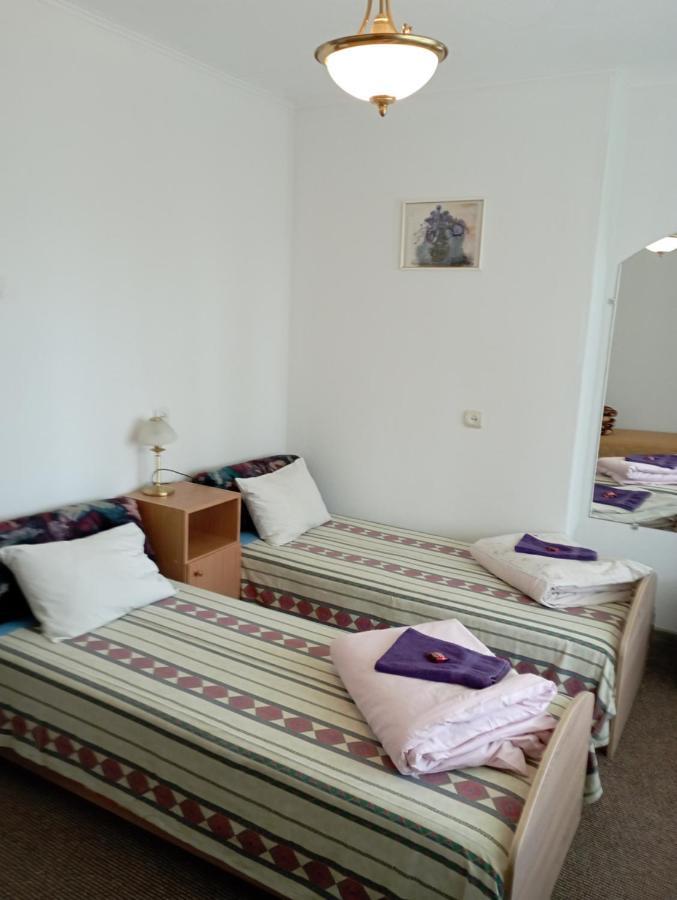 Privatviesnica Zvaigzne Hotel Jurmala Ngoại thất bức ảnh