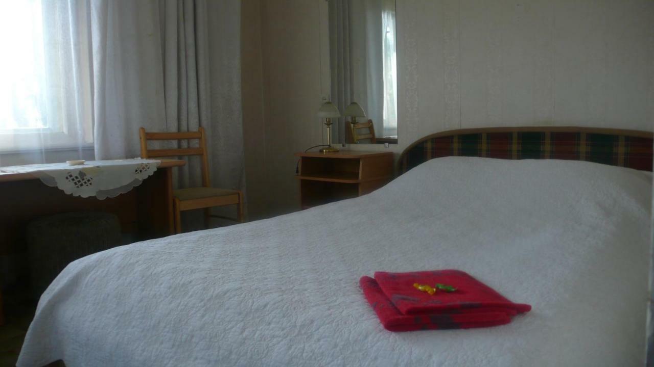 Privatviesnica Zvaigzne Hotel Jurmala Ngoại thất bức ảnh